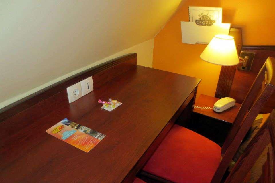 Hotel Crocus Caen Memorial Δωμάτιο φωτογραφία