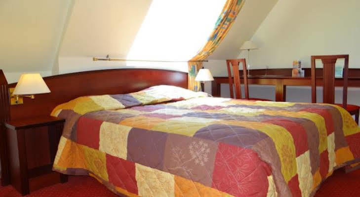 Hotel Crocus Caen Memorial Εξωτερικό φωτογραφία