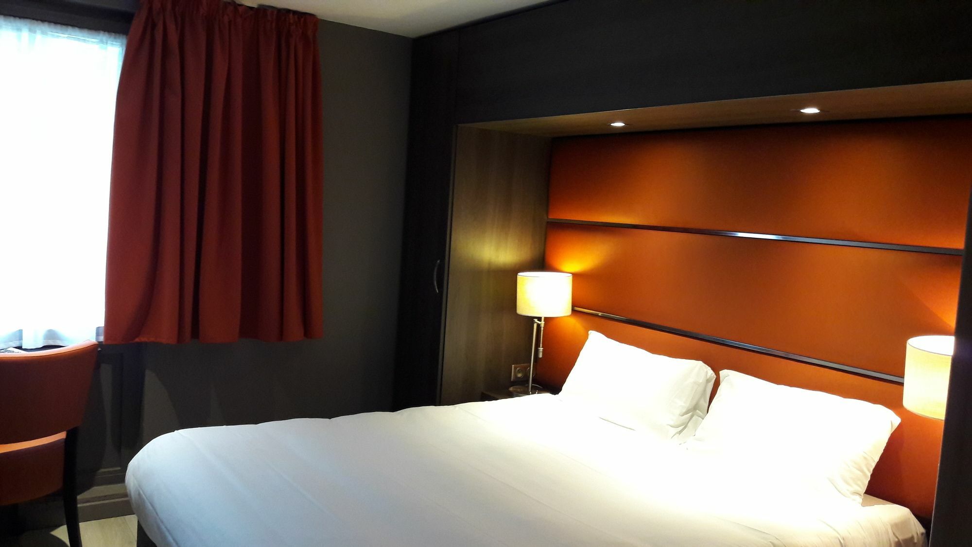 Hotel Crocus Caen Memorial Εξωτερικό φωτογραφία